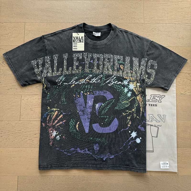 VALE USA Rhinestone Graphic Washed Black T-Shirt