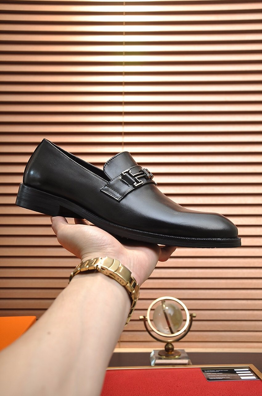Hermès Men's H-Hardware Leather Loafers